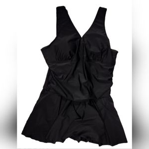 ONE PIECE BLACK SWIMSUIT WOMEN'S SIZE 3X